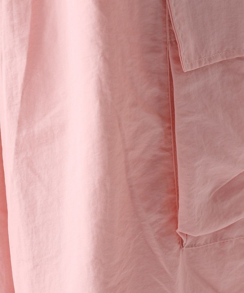 FOREVER 21（フォーエバー トゥエンティーワン）の「【2024SS】ナイロンカーゴパンツ（カーゴパンツ・レディース・グレー/ブラック/ピンク/イエロー・FREE）」の12枚目の写真