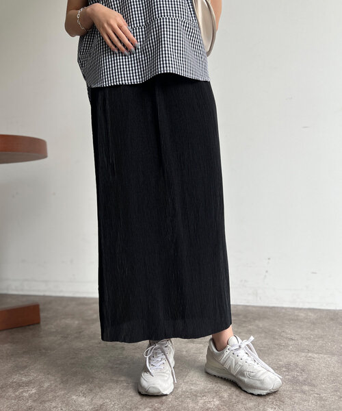 Chez toi（シェトワ）の「【マイナス３キロ見え】プリーツナロースカート（スカート・レディース・イエロー/ベージュ/カーキ/ブラック/グレー・FREE）」の9枚目の写真