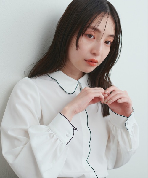 natural couture（ナチュラルクチュール）の「【WEB限定】スカラップ刺繍衿付ブラウス（シャツ/ブラウス・レディース・オフホワイト/ピンクベージュ/ダークブラウン/ネイビー/ミント/ピンク系その他・FREE）」の7枚目の写真
