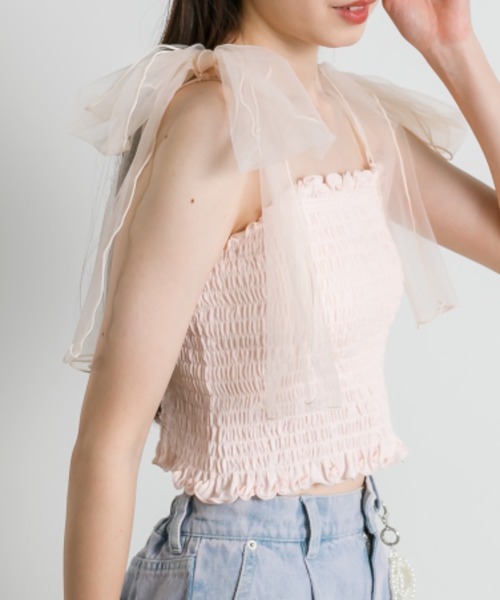 OLIVE des OLIVE（オリーブデオリーブ）の「チュールリボン付きシャーリングキャミソール（キャミソール・レディース・オフホワイト/ピンク/ブルー系その他/ブラック・FREE）」の4枚目の写真