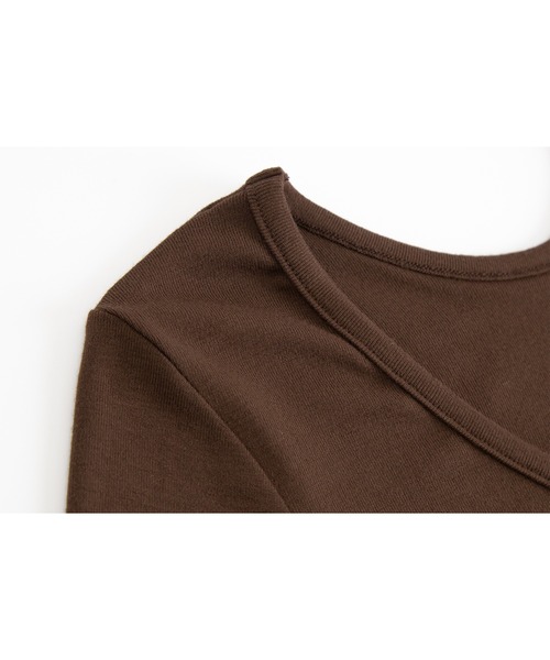 ELOOPS（イーループス）の「【ELOOPS】カーブホールスムーストップス・カットソー（Tシャツ/カットソー・レディース・ブラウン/ライトイエロー・FREE）」の22枚目の写真