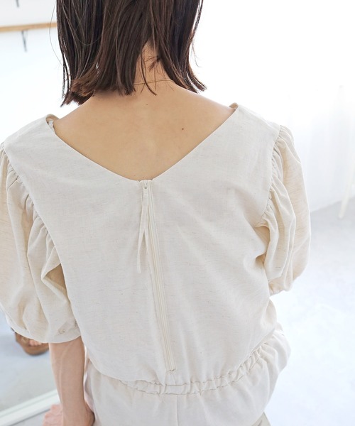 Crisp（クリスプ）の「Vネックパフスリーブオールインワン（つなぎ/オールインワン・レディース・アイボリー/キャメル・FREE）」の4枚目の写真