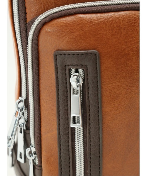 TAKA-Q（タカキュー）の「【両掛け仕様】タカキュー カラーコンビ ボディバッグ（ボディバッグ/ウエストポーチ・メンズ・ブラック/キャメル/ネイビー・FREE）」の18枚目の写真