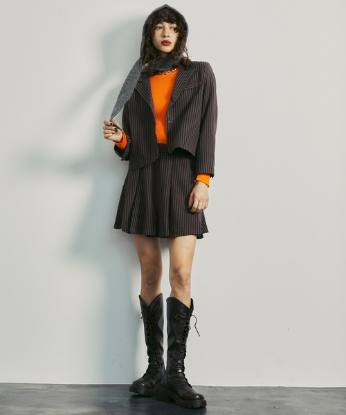 【SPORTMAX】[ウトピア] ピンストライプ ショート ジャケット uyu.（ウユ）の「Striped Short Jacket + Pleated Skirt Setup