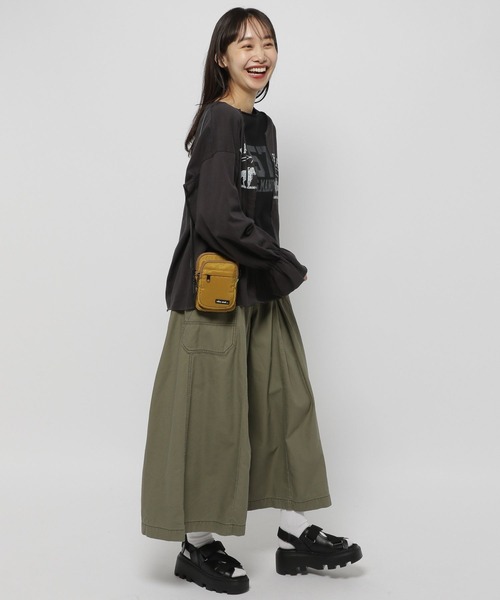 niko and...(ニコアンド)の「リメイク風キャンディスリーブロングTシャツ(Tシャツ/カットソー・レディース・チャコール/ネイビー/オフホワイト・LARGE/MEDIUM)」の18枚目の写真