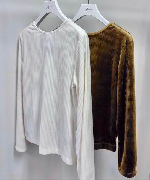 Amiur(エミレ)の「corduroy back open design tops / コーデュロイバックオープンデザイントップス(Tシャツ/カットソー・レディース・アイボリー/カーキ・FREE)」の8枚目の写真