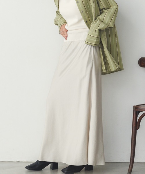 hunch（ハンチ）の「ビンテージサテン セミフレアスカート（スカート・レディース・アイボリー/オリーブ/スミクロ・FREE）」の8枚目の写真