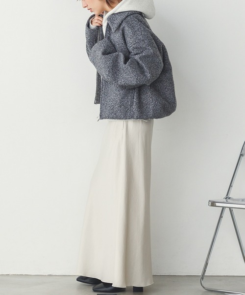 hunch（ハンチ）の「ビンテージサテン セミフレアスカート（スカート・レディース・アイボリー/オリーブ/スミクロ・FREE）」の14枚目の写真