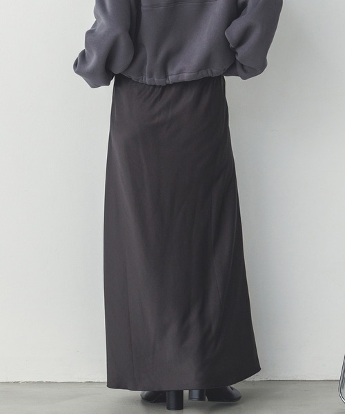 hunch（ハンチ）の「ビンテージサテン セミフレアスカート（スカート・レディース・アイボリー/オリーブ/スミクロ・FREE）」の22枚目の写真