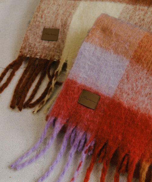 Kastane（カスタネ）の「チェックマフラー（マフラー・レディース・オレンジ/ブルー/ブラウン・FREE）」の19枚目の写真