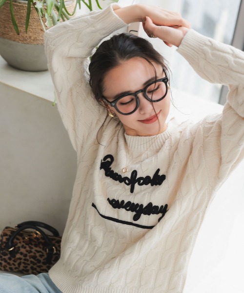 セール】ロゴコード刺繍ケーブルニットトップス（ニット