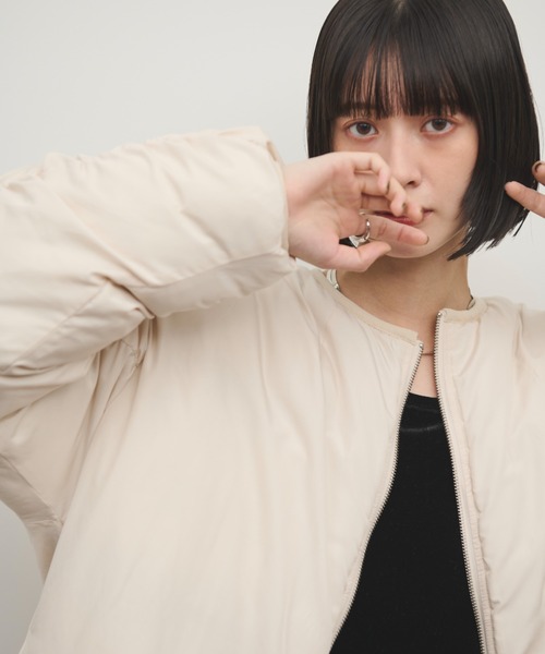 Shelly island（シェリーアイランド）の「ギャザースリーブブルゾン（ダウンジャケット/コート・レディース・チャコールグレー/ホワイト・FREE）」の11枚目の写真