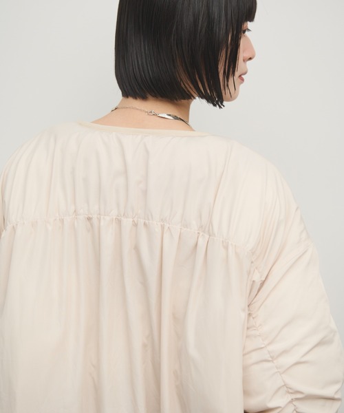 Shelly island（シェリーアイランド）の「ギャザースリーブブルゾン（ダウンジャケット/コート・レディース・チャコールグレー/ホワイト・FREE）」の10枚目の写真