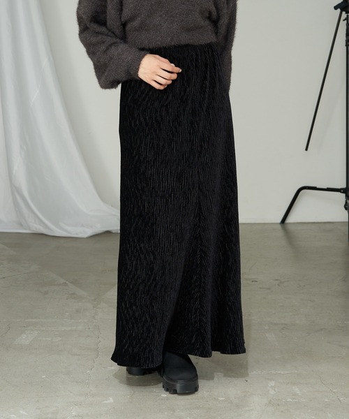 RAY CASSIN（レイカズン）の「【伸縮性あり】ベロアフレアスカート（スカート・レディース・ブラウン/ブラック/ベージュ・FREE）」の15枚目の写真
