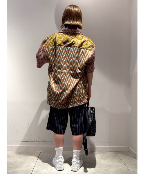 Desigual(デシグアル)の「JOSE マルチジグザグパターンシャツ(シャツ/ブラウス・メンズ・ブラウン・XXL/XL/L/M/S)」の4枚目の写真