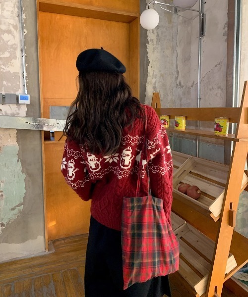 gossip！ロサンゼルス（ゴシップロサンゼルス）の「Y2K ノルディック柄ケーブルニット（ニット/セーター・レディース・ワイン/オフホワイト/ネイビー・FREE）」の9枚目の写真