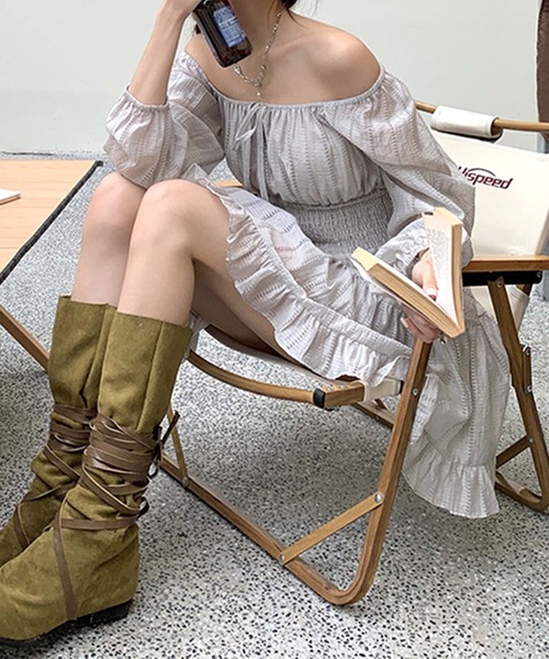 aimoha(アイモハ)の「オフショルダーシフォンワンピース (SS)(ワンピース・レディース・グレー・LARGE/MEDIUM/SMALL)」の7枚目の写真