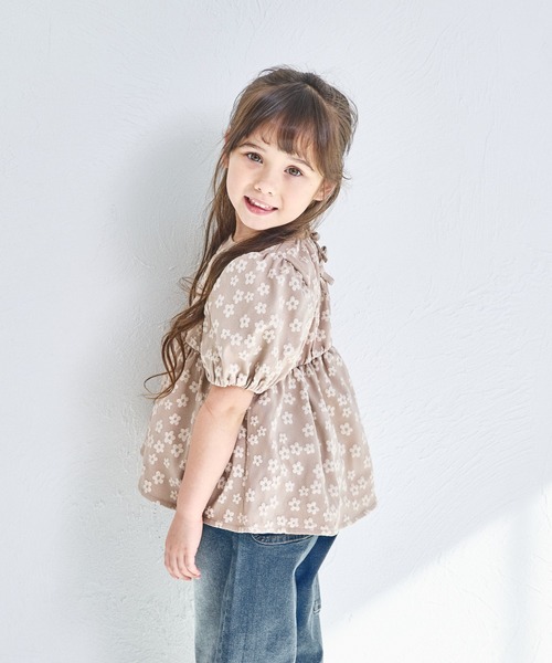 pairmanon(ペアマノン)の「バックリボン ジャガード花柄ブラウス(シャツ/ブラウス・キッズ・ブラック/ベージュ/ホワイト・130/100/120/110/150/90/140)」の9枚目の写真