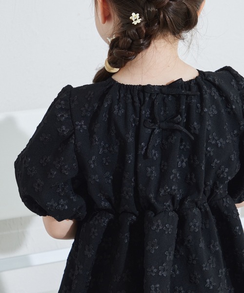 pairmanon(ペアマノン)の「バックリボン ジャガード花柄ブラウス(シャツ/ブラウス・キッズ・ブラック/ベージュ/ホワイト・130/100/120/110/150/90/140)」の13枚目の写真