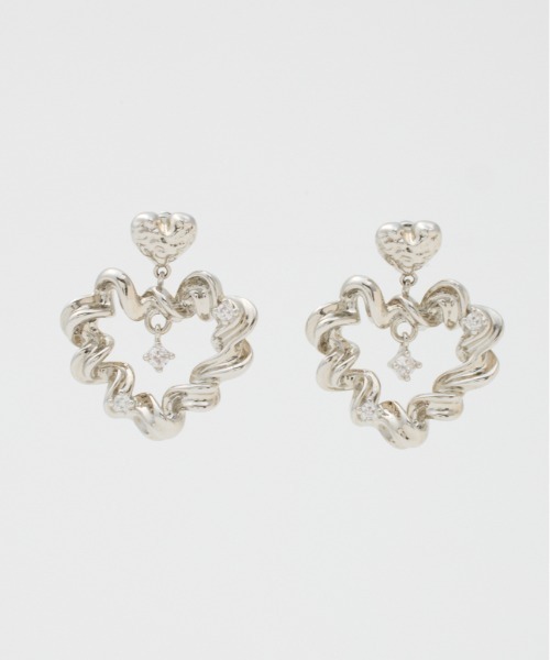 SLY（スライ）の「HEART HOOP P/EARRING ハート フープ ピアス（ピアス（両耳用）・レディース・ゴールド/シルバー・FREE）」の2枚目の写真