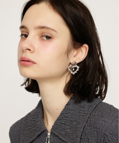 SLY（スライ）の「HEART HOOP P/EARRING ハート フープ ピアス（ピアス（両耳用）・レディース・ゴールド/シルバー・FREE）」の7枚目の写真