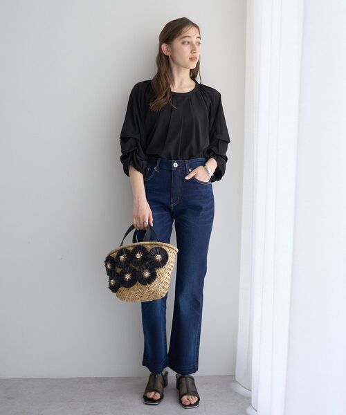 YECCA VECCA（イェッカヴェッカ）の「カットオフスリムストレートデニムパンツ（デニムパンツ・レディース・インディゴブルー/ダークインディゴブルー・S/M/L）」の18枚目の写真