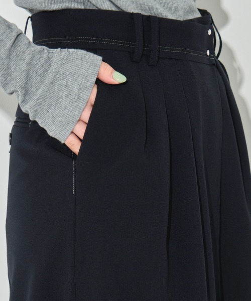 PUBLIC TOKYO（パブリックトウキョウ）の「ミコウールラップパンツ（スラックス・レディース・ネイビー/ベージュ・1/3/2）」の4枚目の写真