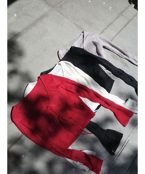 LAGUNAMOON（ラグナムーン）の「スパークラメリボンニットカーディガン（カーディガン/ボレロ・レディース・ライトグレー/ブラック/レッド/アイボリー・FREE）」の11枚目の写真