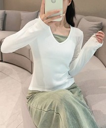 ストレッチ素材Vネックカットソー