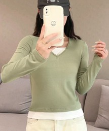ストレッチ素材Vネックカットソー