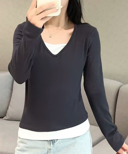 LOWO(ロワ)の「ストレッチ素材Vネックカットソー(Tシャツ/カットソー・レディース・カーキ/ブルー/チャコールグレー/オフホワイト・FREE)」の3枚目の写真
