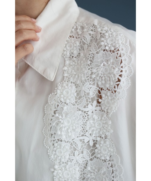 cawaii - 新品 cawaii FRENCH PAVE 花レース 花刺繍 きれいめ ブラウス 花刺繍が咲き広がるレース襟シアーブラウス（インナー付き