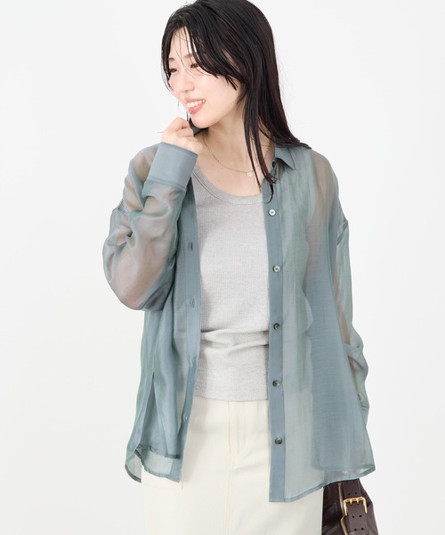 MICA&DEAL（マイカ＆ディール）の「【新色追加】シアーシャツ（シャツ/ブラウス・レディース・ベージュ/ピンク/ライトグレー/アイボリー/ブルーグレー・FREE）」の13枚目の写真