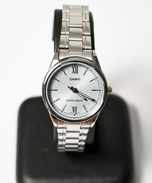 CASIO(カシオ)の「【RS】【CASIO(カシオ)】クラシックメタルラウンド(アナログ腕時計・レディース・ブラック系その他/シルバー系その他2/ネイビー/シルバー系その他/ライトブルー/ブラック/ピンク/ピンク系その他/シルバー/ブルー系その他・FREE)」の4枚目の写真