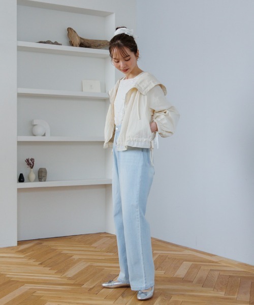 flower（フラワー）の「ライトリーフリルフーディー（ナイロンジャケット・レディース・ブルー/アイボリー・FREE）」の9枚目の写真