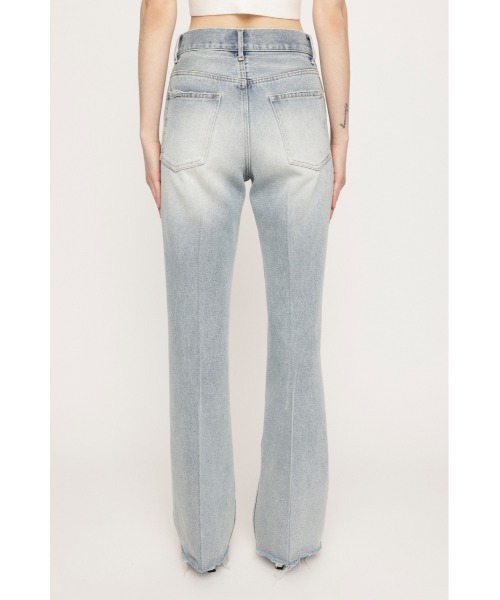 SLY(スライ)の「【WEB限定】J/W SEMI FLARE PT ジャストウエスト セミフレア デニムパンツ(デニムパンツ・レディース・ブルー/ライトブルー・0/1/2)」の7枚目の写真