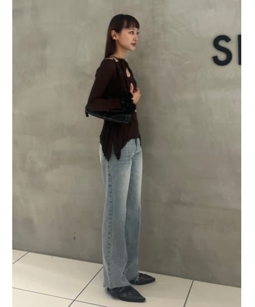 SLY(スライ)の「【WEB限定】J/W SEMI FLARE PT ジャストウエスト セミフレア デニムパンツ(デニムパンツ・レディース・ブルー/ライトブルー・0/1/2)」の6枚目の写真