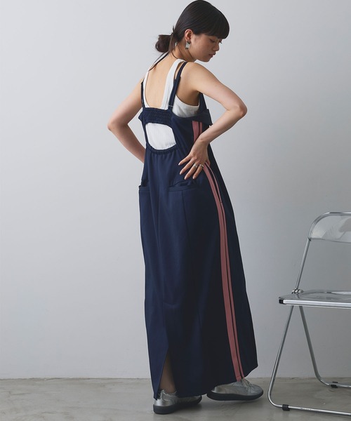 ELLEgirl（エルガール）の「トラックジャージキャミワンピース【ELLEgirl/エルガール】（ワンピース・レディース・ネイビー/ダークブラウン/ブラック・FREE）」の20枚目の写真