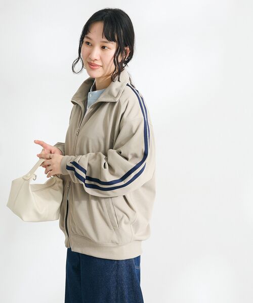 CRAFT STANDARD BOUTIQUE（クラフトスタンダードブティック）の「【DRY-MIX】吸水速乾/UVケア/抗ピル トラックジャケット（ブルゾン・レディース・グレイッシュベージュ/オフホワイト/ブラック・S/M/L）」の11枚目の写真