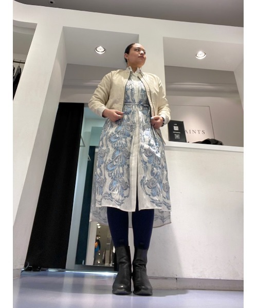 ALLSAINTS(オールセインツ)の「DELPHINE FLORAL PRINT MIDI SHIRT DRESS | DELPHINE フローラル プリント ミディ シャツ ドレス・ワンピース(シャツワンピース・レディース・ブルー系その他・10/4/6/8)」の5枚目の写真