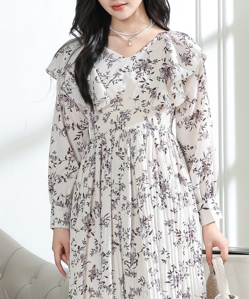 Lace Ladies(レースレディース)の「フラワー プリント 肩フリル 消しプリーツ ロング ワンピース(ワンピース・レディース・ブラック/ベージュ/ラベンダー・FREE/S)」の7枚目の写真