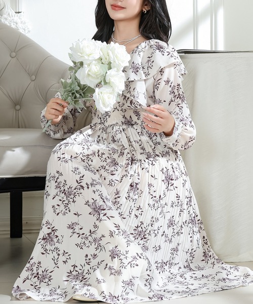 Lace Ladies(レースレディース)の「フラワー プリント 肩フリル 消しプリーツ ロング ワンピース(ワンピース・レディース・ブラック/ベージュ/ラベンダー・FREE/S)」の8枚目の写真