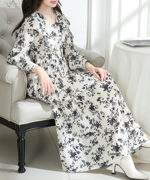 Lace Ladies(レースレディース)の「フラワー プリント 肩フリル 消しプリーツ ロング ワンピース(ワンピース・レディース・ブラック/ベージュ/ラベンダー・FREE/S)」の18枚目の写真
