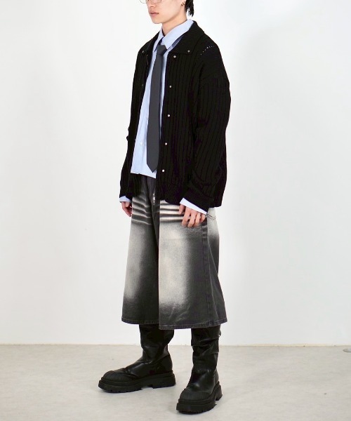 Chikashitsu +(チカシツプラス)の「【Chikashitsu +】rivet zip up knit(ニット/セーター・メンズ・ブラック/ホワイト・ONE SIZE)」の15枚目の写真