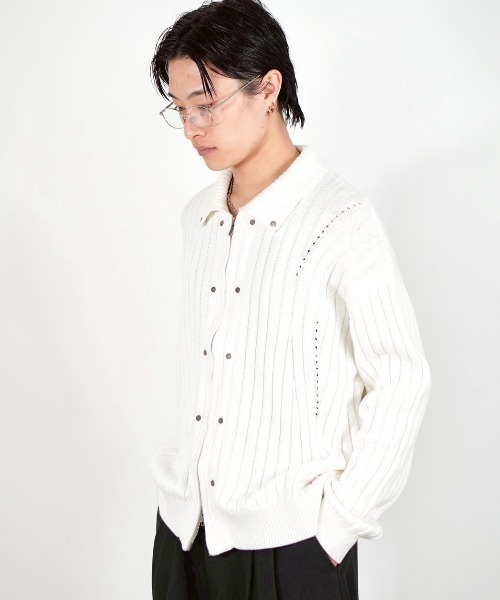 Chikashitsu +(チカシツプラス)の「【Chikashitsu +】rivet zip up knit(ニット/セーター・メンズ・ブラック/ホワイト・ONE SIZE)」の3枚目の写真