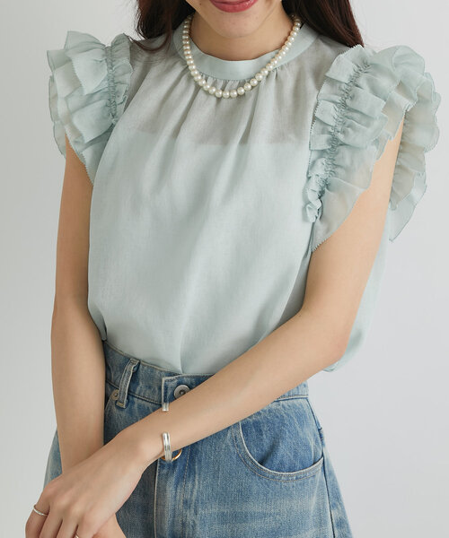 La boutique BonBon(ラブティックボンボン)の「【最強モテブラウス】フリルノースリブラウス(シャツ/ブラウス・レディース・ホワイト/ミント/ネイビー・FREE)」の6枚目の写真