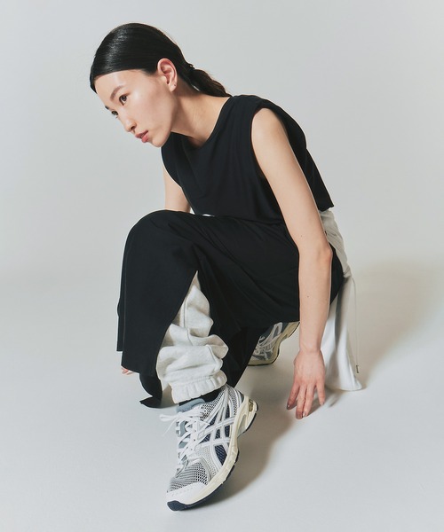 ASICS（アシックス）の「GEL-DS TRAINER 14 / ゲルディーエス トレーナー 14（スニーカー・メンズ・ホワイト×シルバー・23.5/25/27.5/29/26/29.5/24/25.5/28/26.5/24.5/30.5/27/28.5/23）」の19枚目の写真