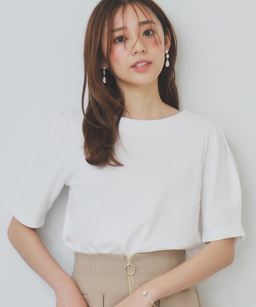 index（インデックス）の「《10色展開/XS-LLサイズ》コットンスムースタックスリーブトップス【UV/接触冷感/洗濯機洗い可】（Tシャツ/カットソー・レディース・サックスブルー/ブラック系7/ブラウン系その他5/オフホワイト/ナチュラル/ホワイト系5/ライトイエロー系/ネイビー/チャコール/ピンク系1・34/36/38/40/42）」の16枚目の写真