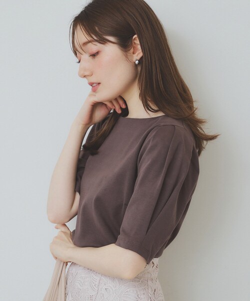 index（インデックス）の「《10色展開/XS-LLサイズ》コットンスムースタックスリーブトップス【UV/接触冷感/洗濯機洗い可】（Tシャツ/カットソー・レディース・サックスブルー/ブラック系7/ブラウン系その他5/オフホワイト/ナチュラル/ホワイト系5/ライトイエロー系/ネイビー/チャコール/ピンク系1・34/36/38/40/42）」の12枚目の写真