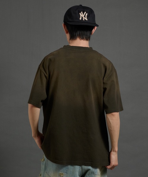 Perushu(ペルーシュ)の「ヴィンテージライクフェードポケットTシャツ(Tシャツ/カットソー・メンズ・ダークグレー/ボルドー/ブラウン/ブラック・MEDIUM/LARGE)」の20枚目の写真